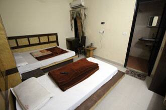 Hotel Ramraj Deluxe, New Delhi 3